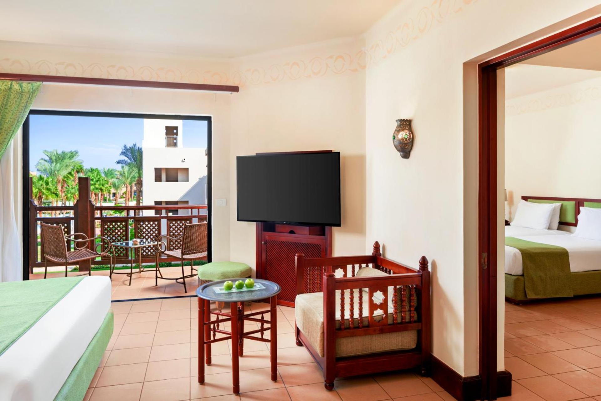 Hotel Pickalbatros Oasis Port Ghalib Esterno foto