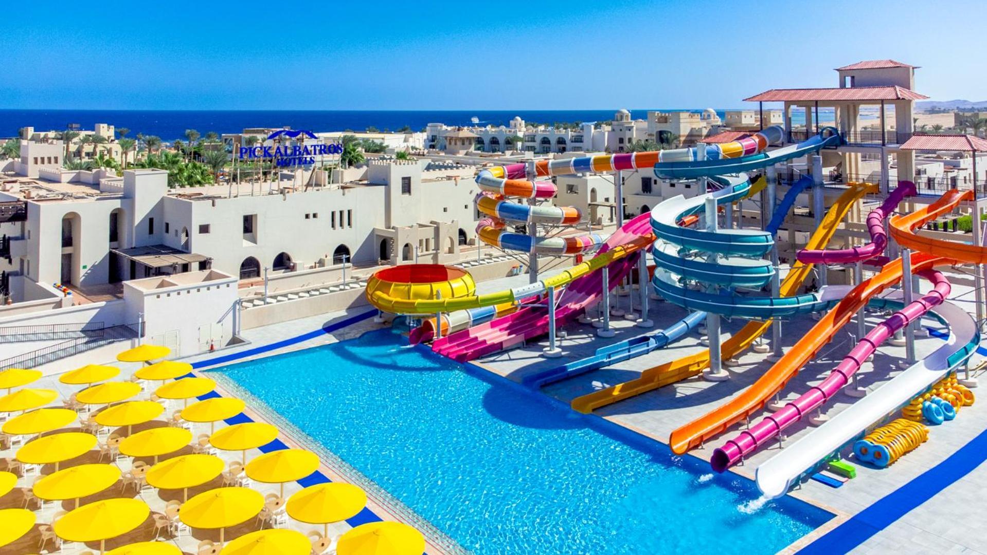 Hotel Pickalbatros Oasis Port Ghalib Esterno foto Aqua Park